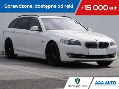 BMW Seria 5 F10-F11 Touring 530d 258KM 2013