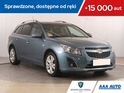 Chevrolet Cruze Kombi 1.4T DOHC 140KM 2012