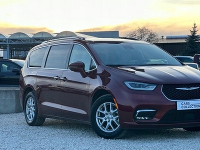 Chrysler Pacifica II 3.6 V6 291KM 2021