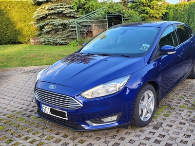 Ford Focus III Hatchback 5d facelifting 1.0 EcoBoost 100KM 2015