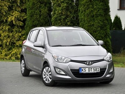 Hyundai i20 I Hatchback 5d Facelifting 1.2 DOHC 85KM 2012