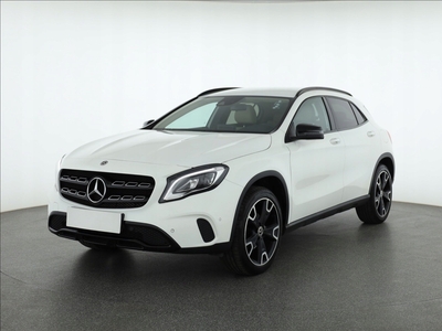 Mercedes GLA I Off-Roader Facelifting 1.6 200 156KM 2018