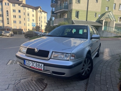 Skoda octavia 1,6 benzyna