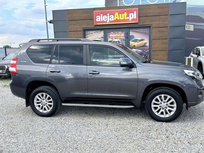 Toyota Land Cruiser VI MPV Faceliting 2.8 D-4D 177KM 2017