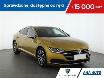 Volkswagen Arteon Fastback 2.0 TSI 190KM 2018