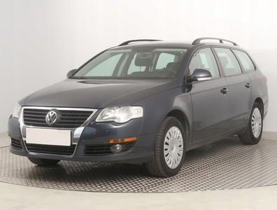 Volkswagen Passat B6 Variant 1.6 FSI 116KM 2007