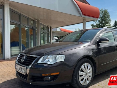 Volkswagen Passat B7 Variant 1.6 TDI CR DPF BlueMotion 105KM 2010