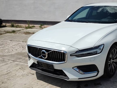 Volvo V60 T6, 2.0 hybryda, 2020, 253 KM, 4 x 4, bezwypadkowy, serwisowany