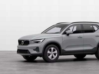 Volvo XC40 2025