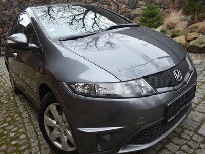 Honda Civic VIII Hatchback 3d 1.4 i-VTEC 100KM 2011