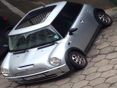 MINI One I MINI ONE - 1 właściciel od 12 lat, bogata wersja, automatyczna klima