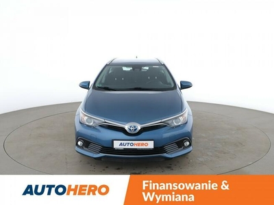 Toyota Auris hybryda/ kamera /automat/ Bluetooth/ grzane fotele/ tempomat