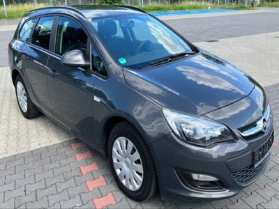 Używane Opel Astra - 27 900 PLN, 268 000 km, 2012