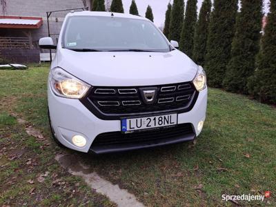 Dacia lodgy lift 60tys.km 12tce benz 7osob.