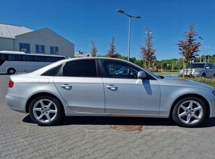 Audi A4 B8 Limousine 2.0 TFSi 211KM 2009