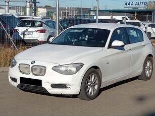 BMW Seria 1 F20-F21 Hatchback 5d 116i 136KM 2012