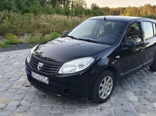 Dacia Sandero I Hatchback 5d 1.2 16v 75KM 2011