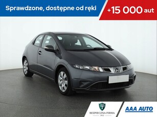 Honda Civic VIII Hatchback 3d 1.4 i-VTEC 100KM 2010