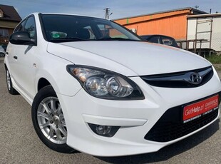 Hyundai i30 I CW Facelifting 1.4 DOHC 109KM 2011