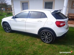 Mercedes GLA 250 4 matic 211 hp niski przebieg