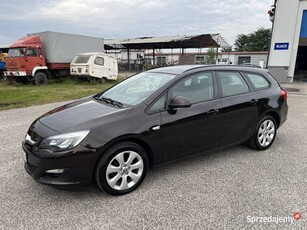 Opel Astra 1.4 BENZYNA Klimatronik Tempomat Parktronik Koła Lato+Zima