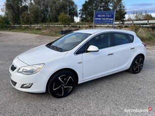 Opel Astra 1.4 BENZYNA Zarejestrowany Klimatyzacja Koła Lato+Zima