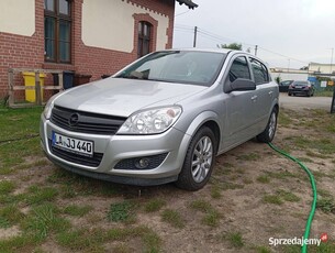 Opel astra H 1.6 115KM ładny stan niski przebieg bogata wersja