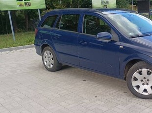 Opel Astra h 1,9 CDTI 120 km bez rdzy