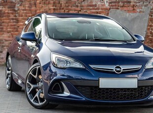 Opel Astra J OPC 2.0 Turbo ECOTEC 280KM 2013