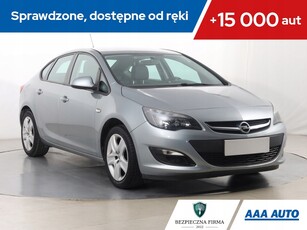 Opel Astra J Sedan 1.4 Turbo ECOTEC 140KM 2014