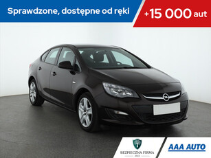 Opel Astra J Sedan 1.6 Twinport ECOTEC 115KM 2013