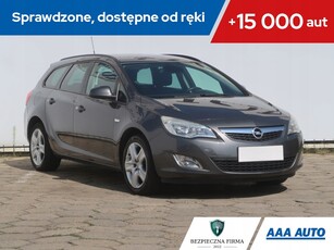 Opel Astra J Sports Tourer 1.4 Turbo ECOTEC 140KM 2011