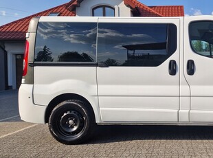 Opel Vivaro A Van z pojedynczą kabiną L1 2.0 CDTI 115KM 2011