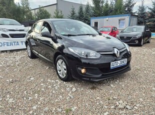 Renault Megane III Hatchback Facelifting 2013 1.6 16V 110KM 2015