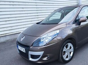 Renault Scenic III Van 2.0 16v 140KM 2010