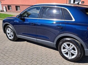 Sprzedam Audi Q 3