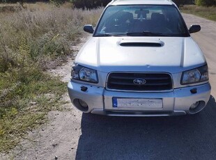 Subaru Forester 2.0 XT B+G