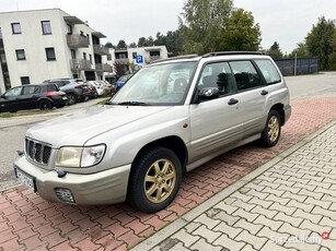 Subaru forester automat 4x4 kombi