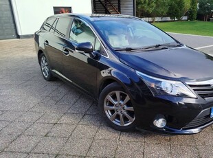 Toyota Avensis - Najbogatsza Wersja Wyposażenia -