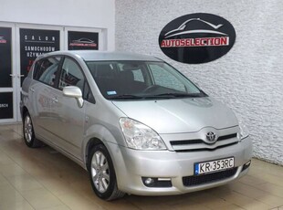 Toyota Corolla Verso E120 2.0 D-4D 116KM 2005