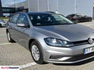 Volkswagen Golf 1.6 diesel 116 KM 2019r. (Komorniki)