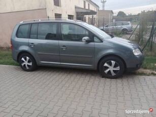 Volkswagen Touran 2.0 FSI, 150 km, 2004, plus nowe opony zimowe