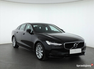 Volvo S90 T4