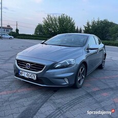 Volvo v40 R-Design