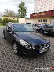 Volvo v60 2.0 D3 5 cylind, full opcja, bi xenon