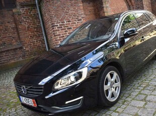 Volvo V60 I Kombi Facelifting 2.4 D5 215KM 2014