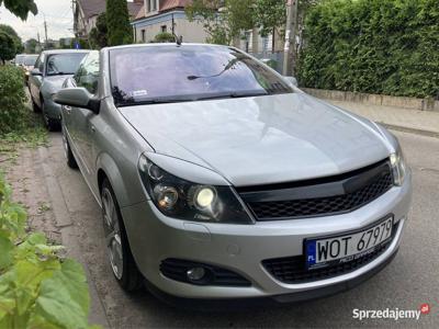 Astra H TwinTop 1.9cdti 150km