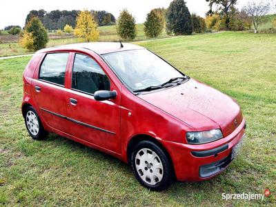 Fiat Punto 1,2 benyzna Opony zimowe długie opłaty Sprawny