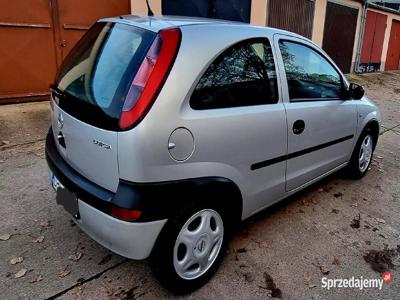 opel corsa C..1,0 klima wspomaganie 134tys 2001rok