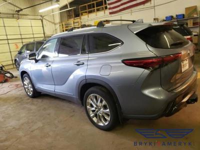 Toyota Highlander III 2022